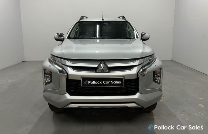 2025 Mitsubishi L200