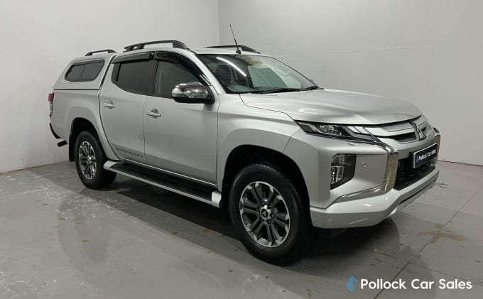 2025 Mitsubishi L200