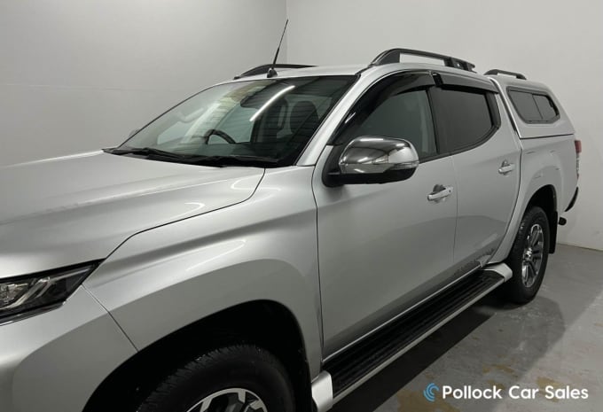 2025 Mitsubishi L200