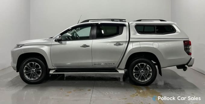 2025 Mitsubishi L200