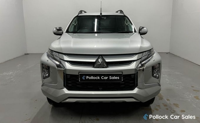 2025 Mitsubishi L200