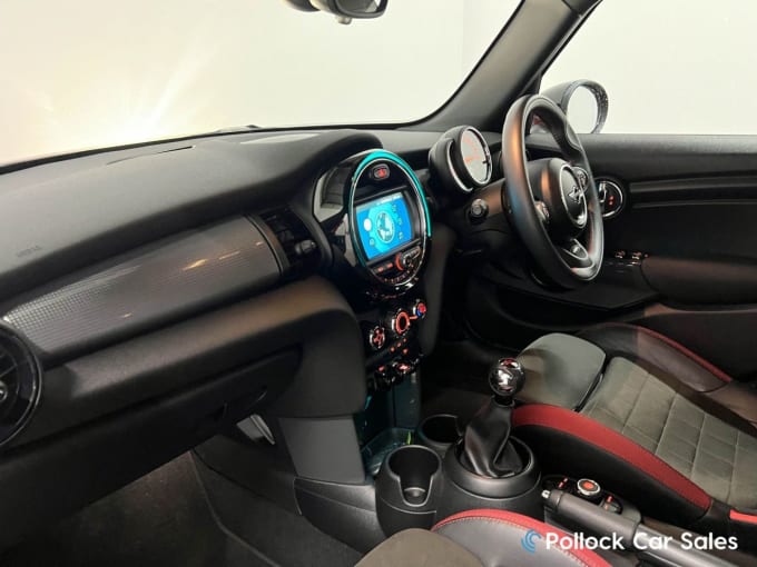 2025 Mini Hatch