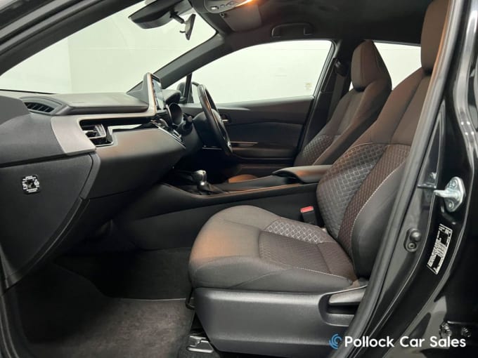 2025 Toyota C-hr