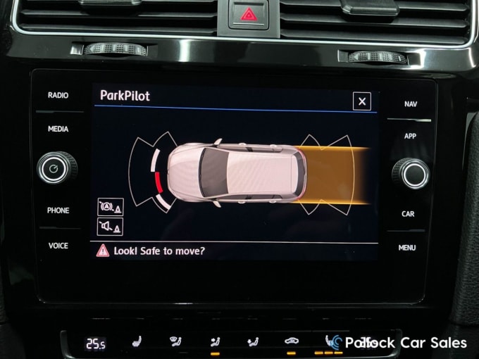 2025 Volkswagen Golf