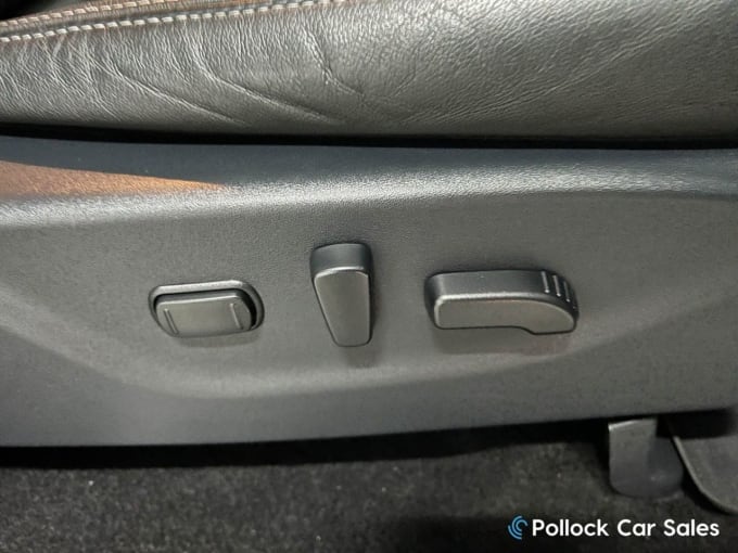 2025 Nissan Navara