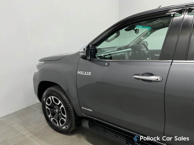 2025 Toyota Hi-lux