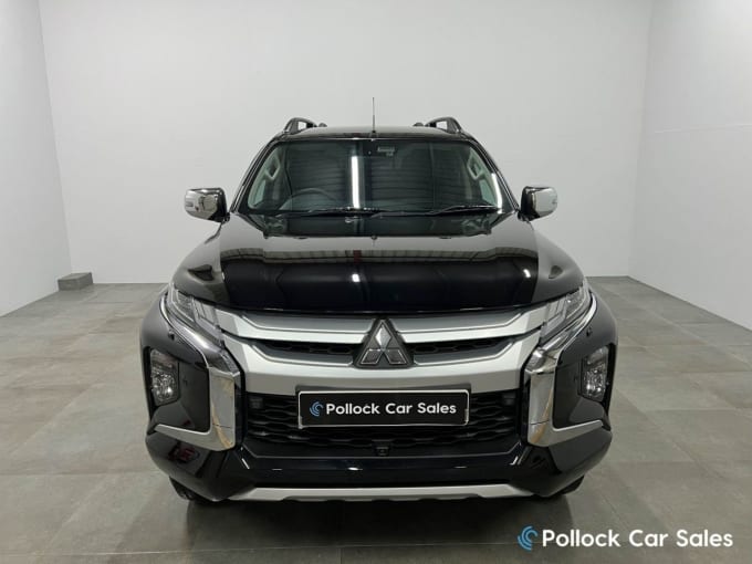 2025 Mitsubishi L200