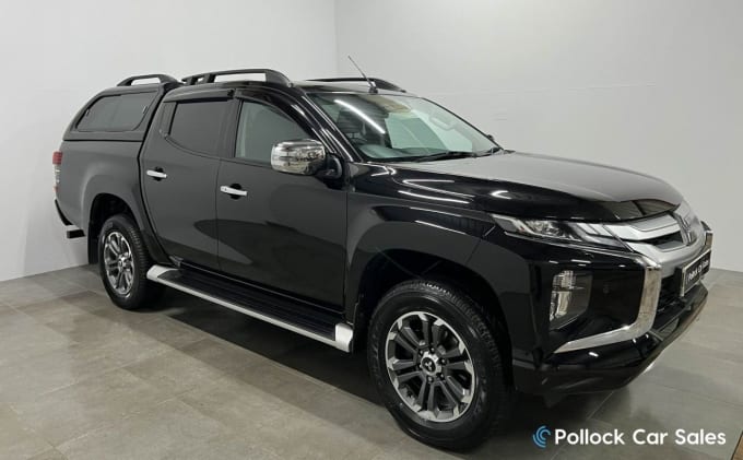 2025 Mitsubishi L200