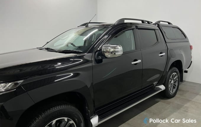 2025 Mitsubishi L200