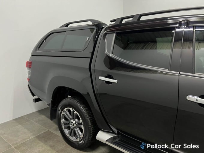 2025 Mitsubishi L200