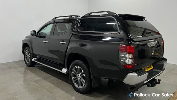 2025 Mitsubishi L200