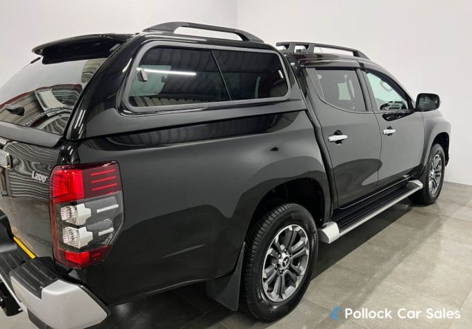 2025 Mitsubishi L200