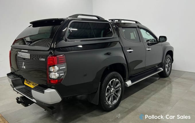 2025 Mitsubishi L200