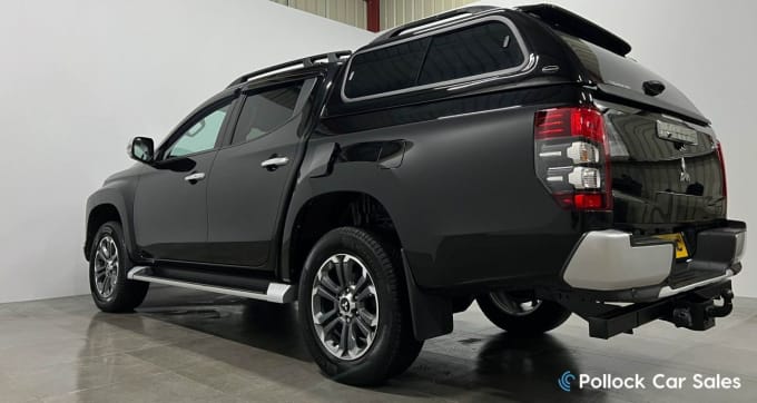 2025 Mitsubishi L200