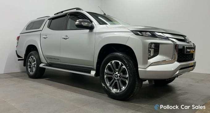 2025 Mitsubishi L200