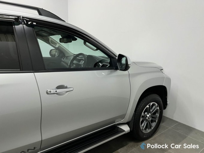 2025 Mitsubishi L200