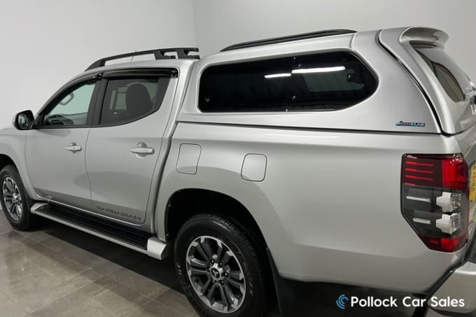 2025 Mitsubishi L200