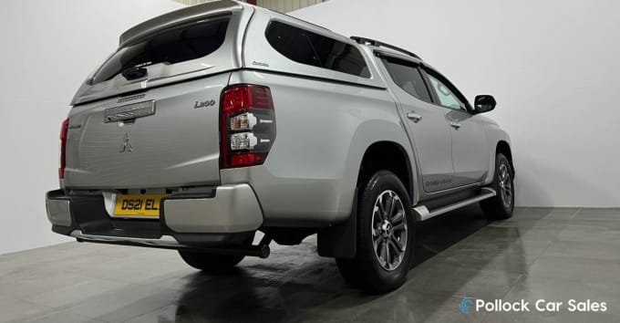 2025 Mitsubishi L200