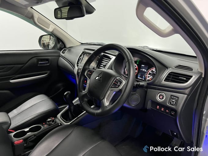 2025 Mitsubishi L200