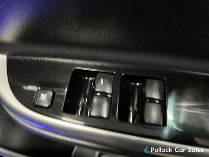 2025 Mitsubishi L200