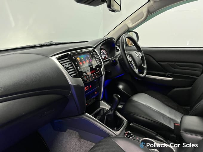 2025 Mitsubishi L200