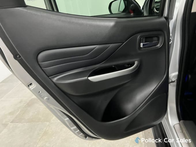 2025 Mitsubishi L200