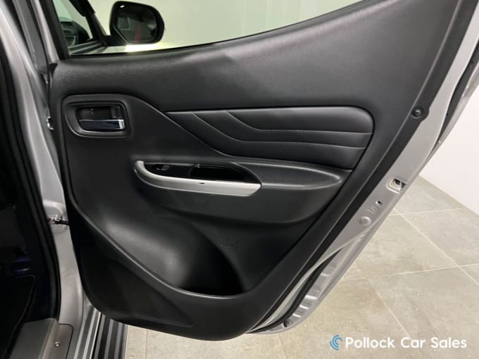 2025 Mitsubishi L200