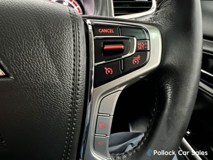 2025 Mitsubishi L200