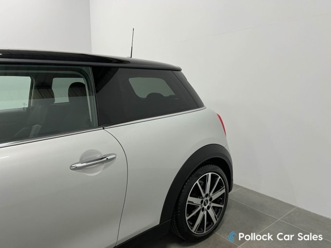 2025 Mini Hatch