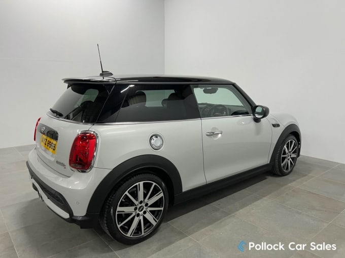 2025 Mini Hatch
