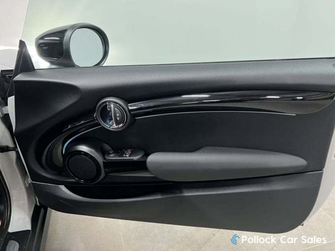 2025 Mini Hatch
