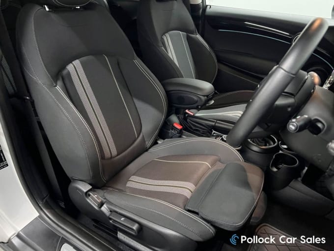 2025 Mini Hatch
