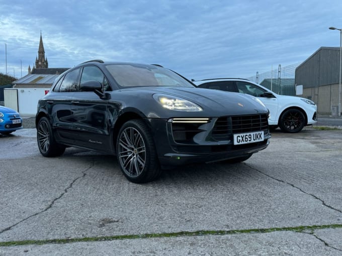 2025 Porsche Macan