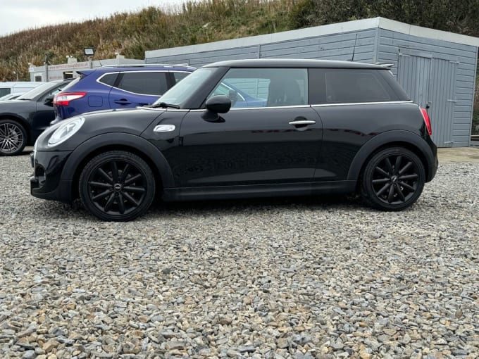 2024 Mini Hatch Cooper