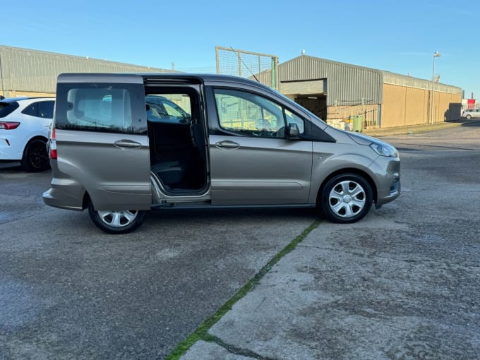 2025 Ford Tourneo Courier