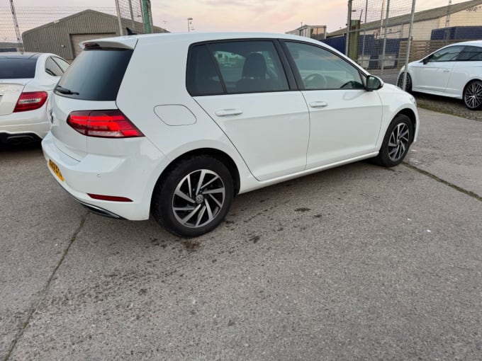 2025 Volkswagen Golf
