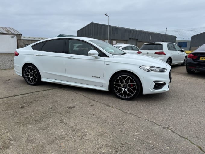 2025 Ford Mondeo