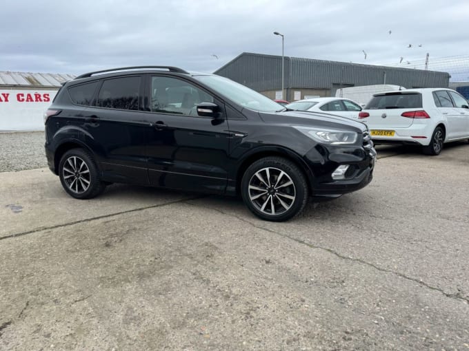 2025 Ford Kuga