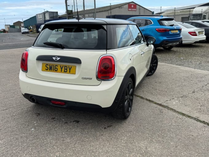 2025 Mini Hatch