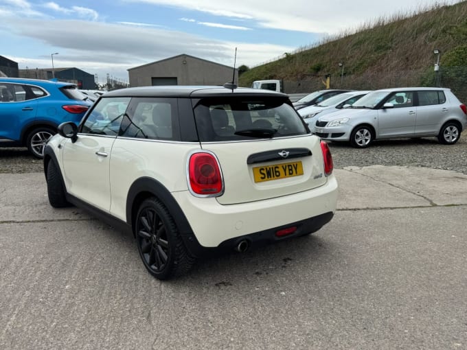 2025 Mini Hatch