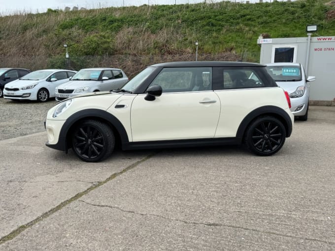 2025 Mini Hatch
