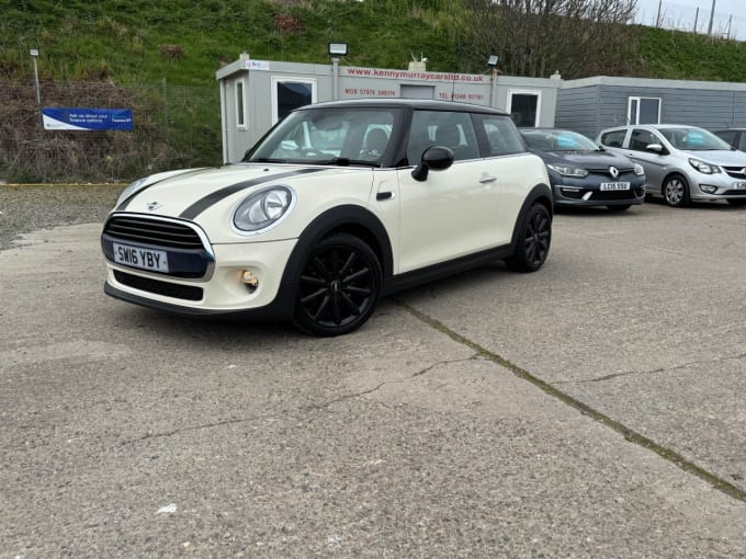 2025 Mini Hatch
