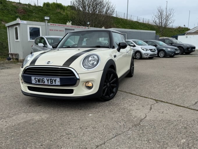 2025 Mini Hatch