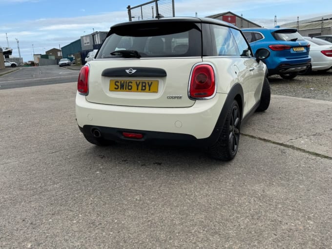 2025 Mini Hatch