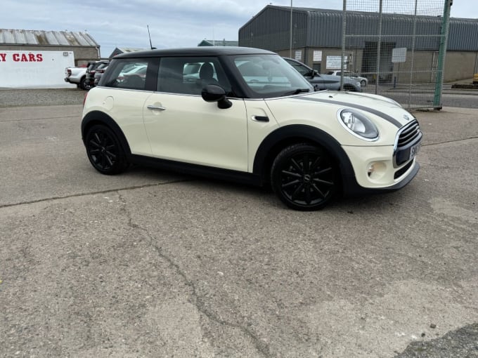 2025 Mini Hatch