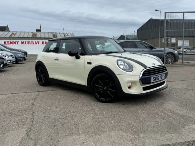 2025 Mini Hatch