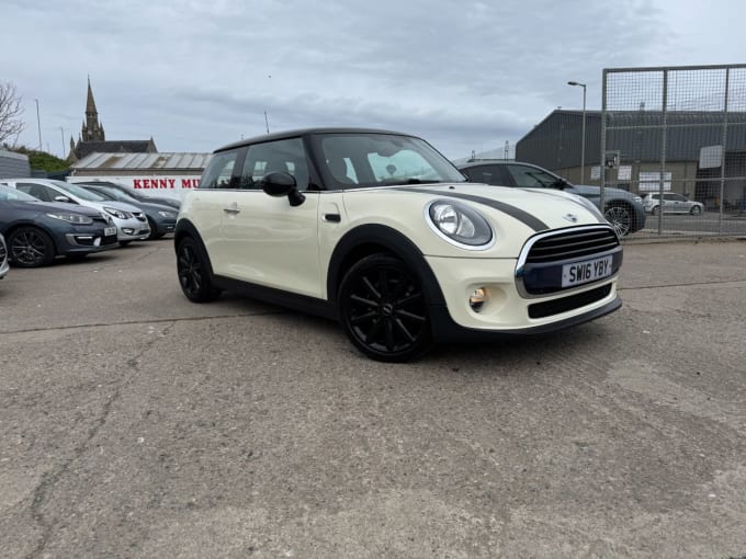 2025 Mini Hatch