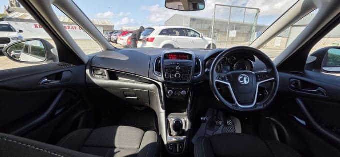 2025 Vauxhall Zafira Tourer