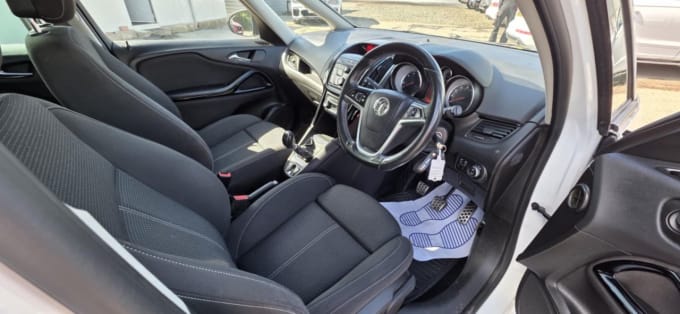 2025 Vauxhall Zafira Tourer