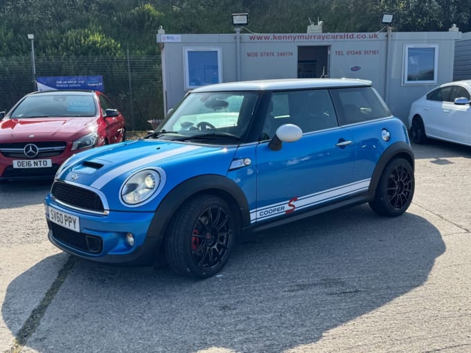 2025 Mini Hatch